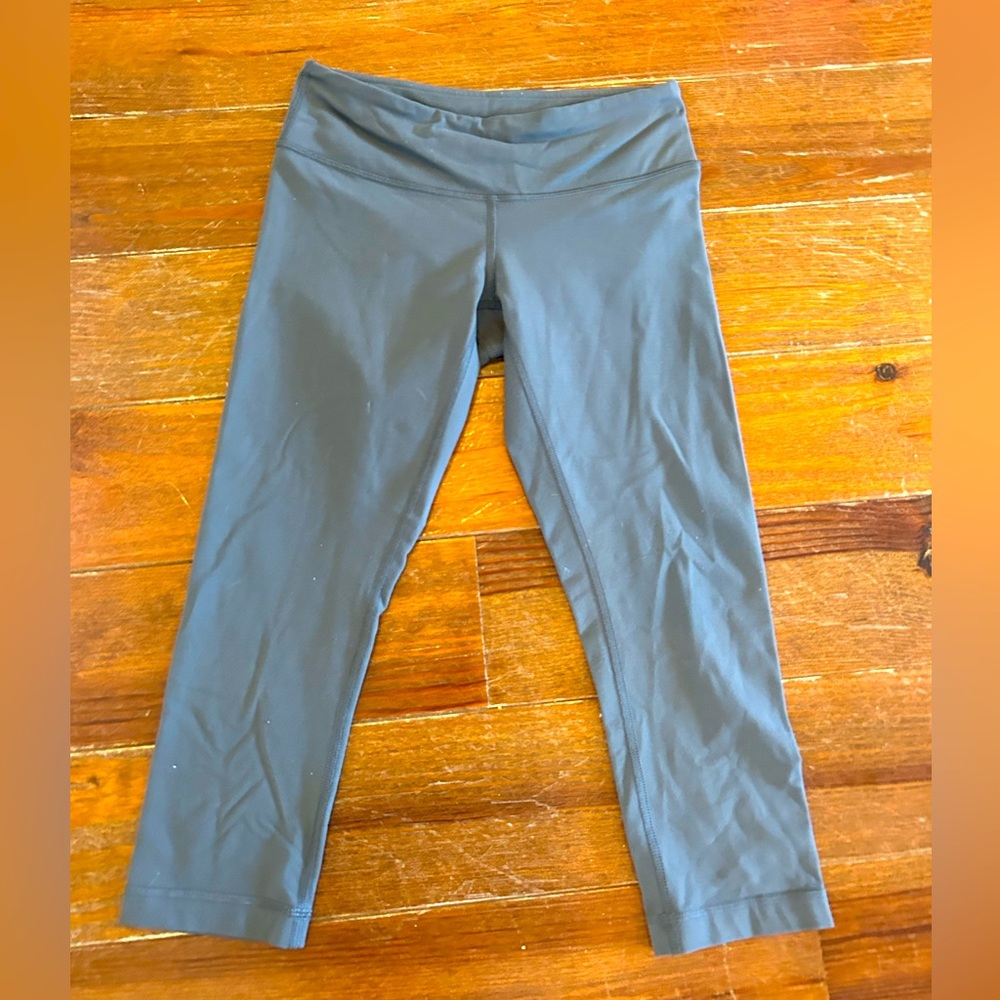Lululemon capri leggings